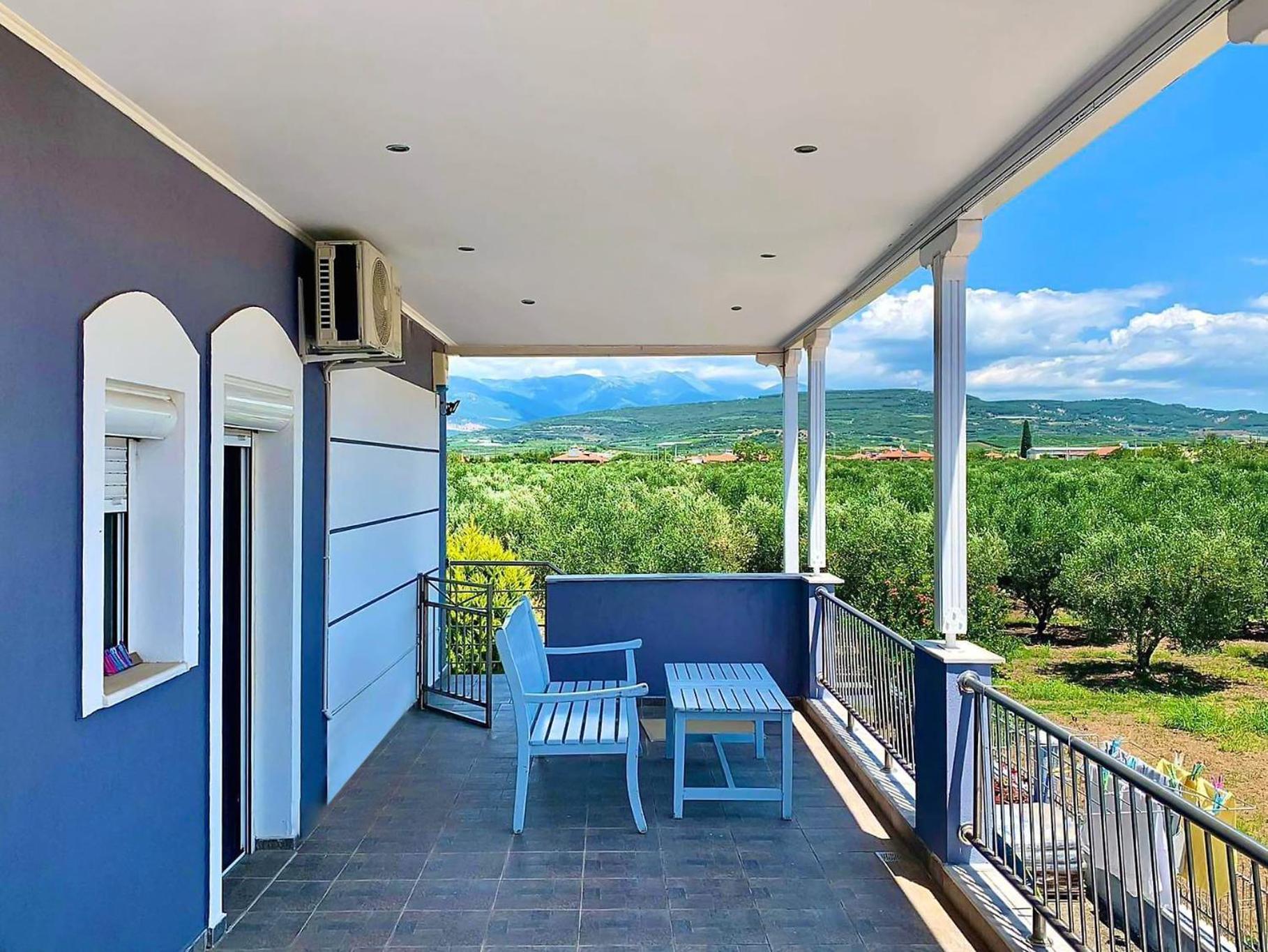Villa Blue House Karianí Exterior foto