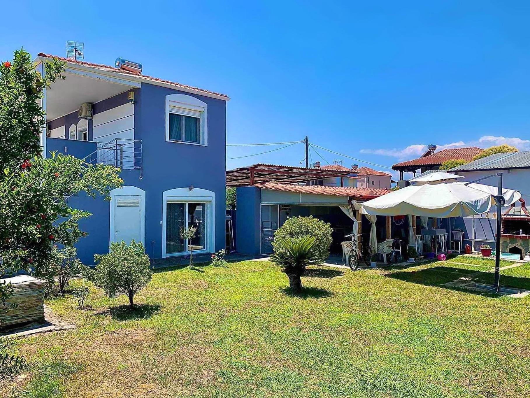 Villa Blue House Karianí Exterior foto